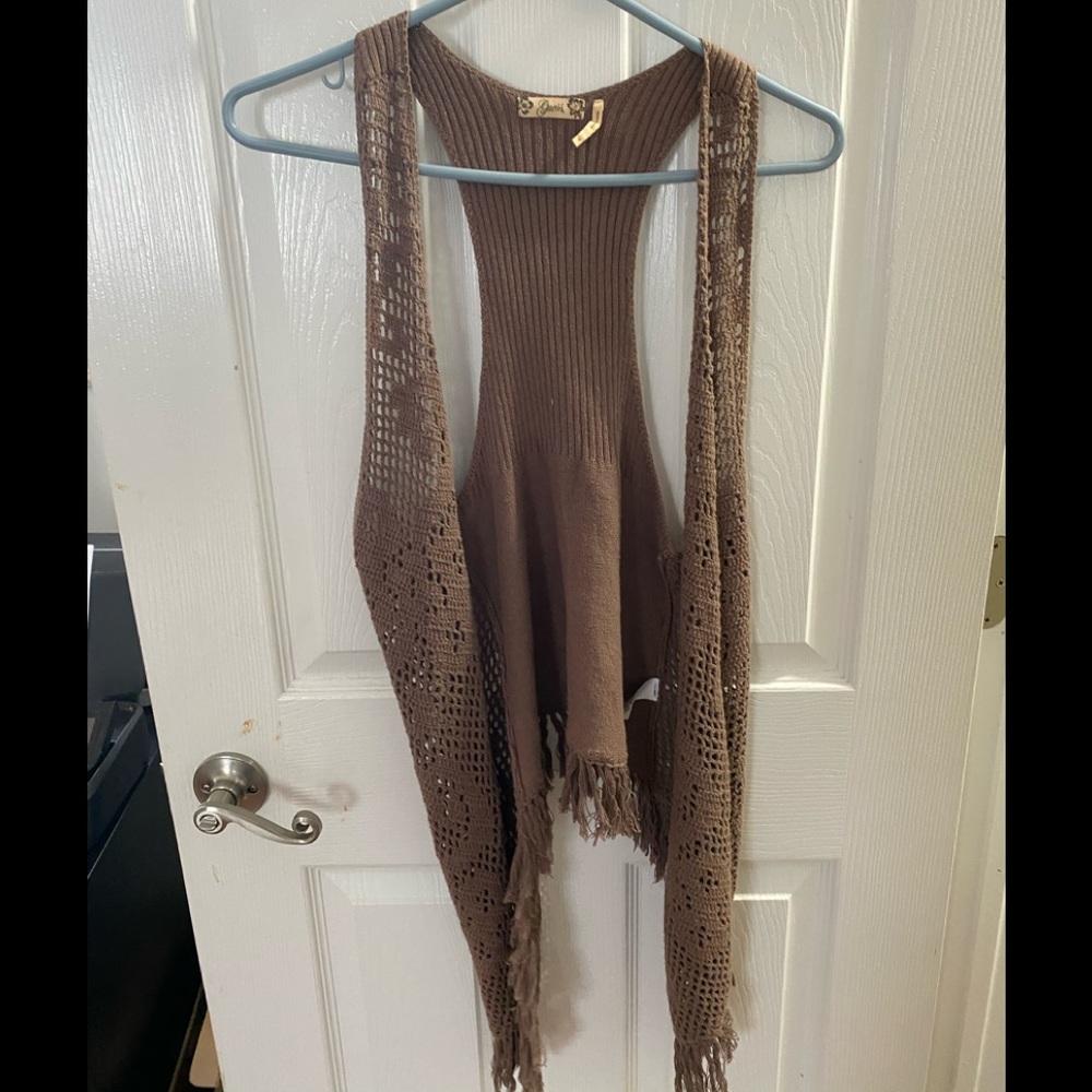 Guess brown vest
